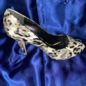 Black and grey leopard heels size 11